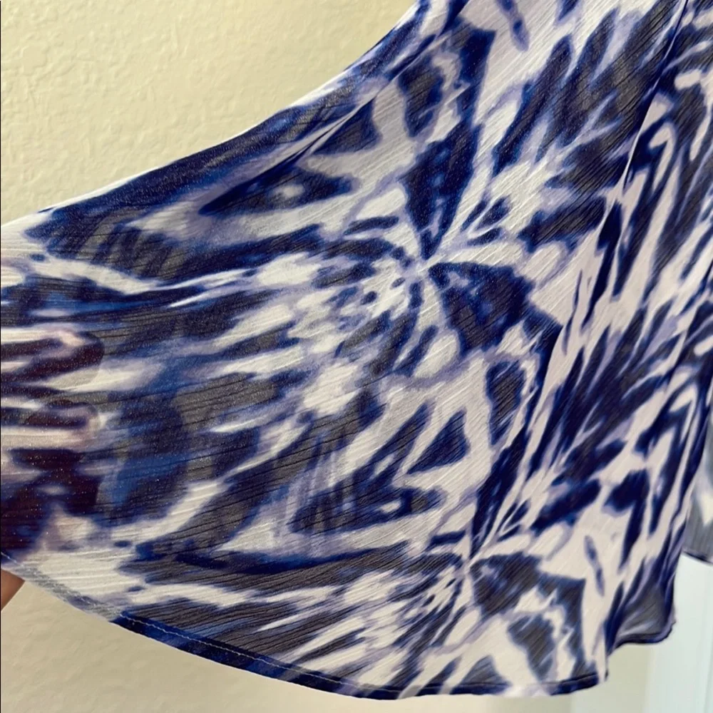 Chico’s Size I Blue and White Sheer Opened Blouse - Picture 7 of 8